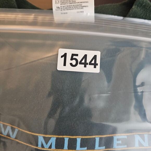 Vintage 1999 Looney Tunes New Millennium Sweatshirt M Pullover Green 2000 Tultex - Picture 9 of 9